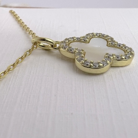 RACHEL ZOE, STERLING SILVER 18KT GOLD PLATED MOTHER OF PEARL CLOVER NECKLACE, CZ - Picture 7 of 16